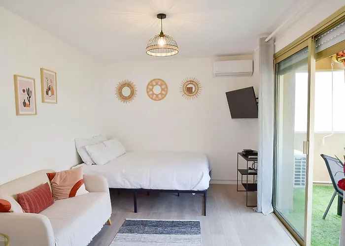 Apartment Palm With Terrace 150m From Beaches