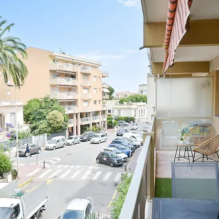 Apartament Palm With Terrace 150m From Beaches Cannes