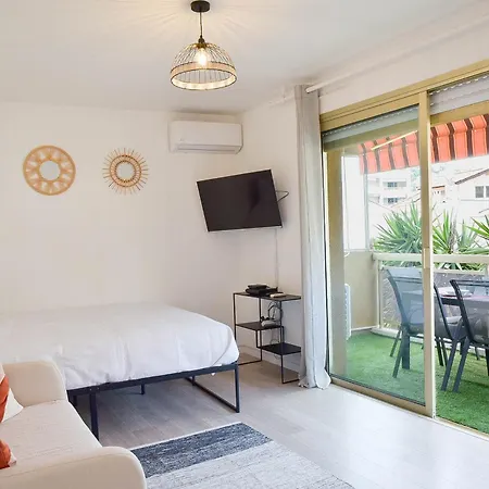 Palm With Terrace 150m From Beaches Apartament Cannes